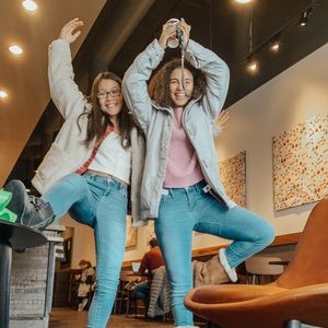 Meet your Posher, Sydney